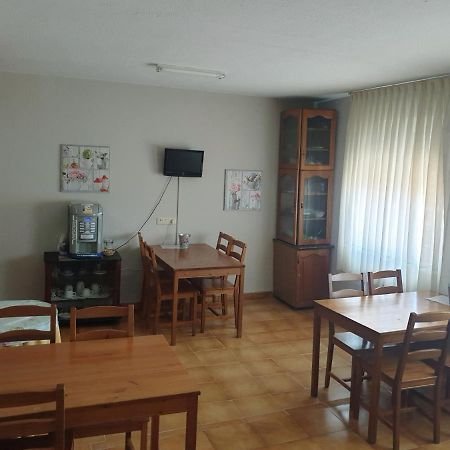 Hostal Puente Azud Avilés Eksteriør billede