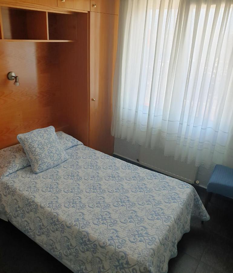 Hostal Puente Azud Avilés Eksteriør billede
